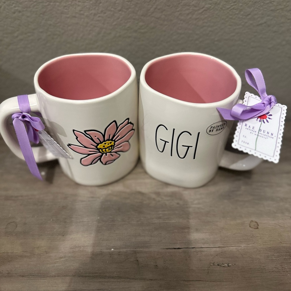 Rae Dunn Gigi Flower Mug - Picture 2 of 2